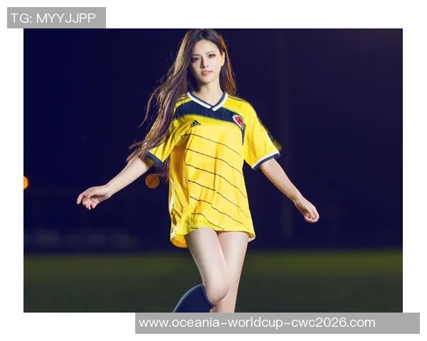 足球场上的魅力风采美女足球宝贝展现性感与力量的完美结合